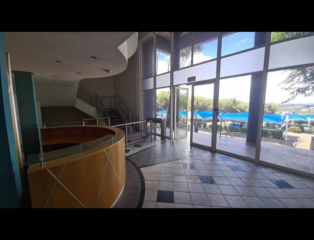 BUSINESS PROPERTY TO RENT IN HALFWAY GARDENS